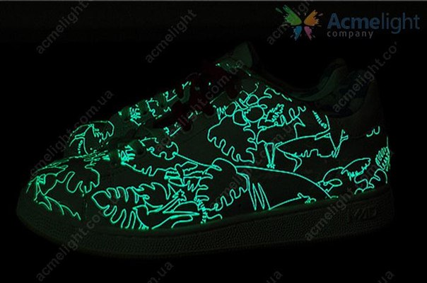 svetyaschiesya futbolki zazhigaem etim letom 2